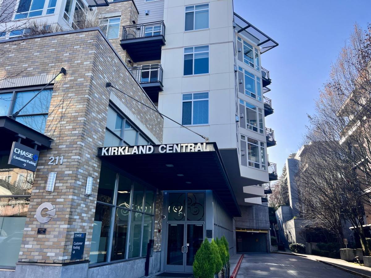 Condo for rent at 211 Kirkland Ave, Kirkland, WA 98033