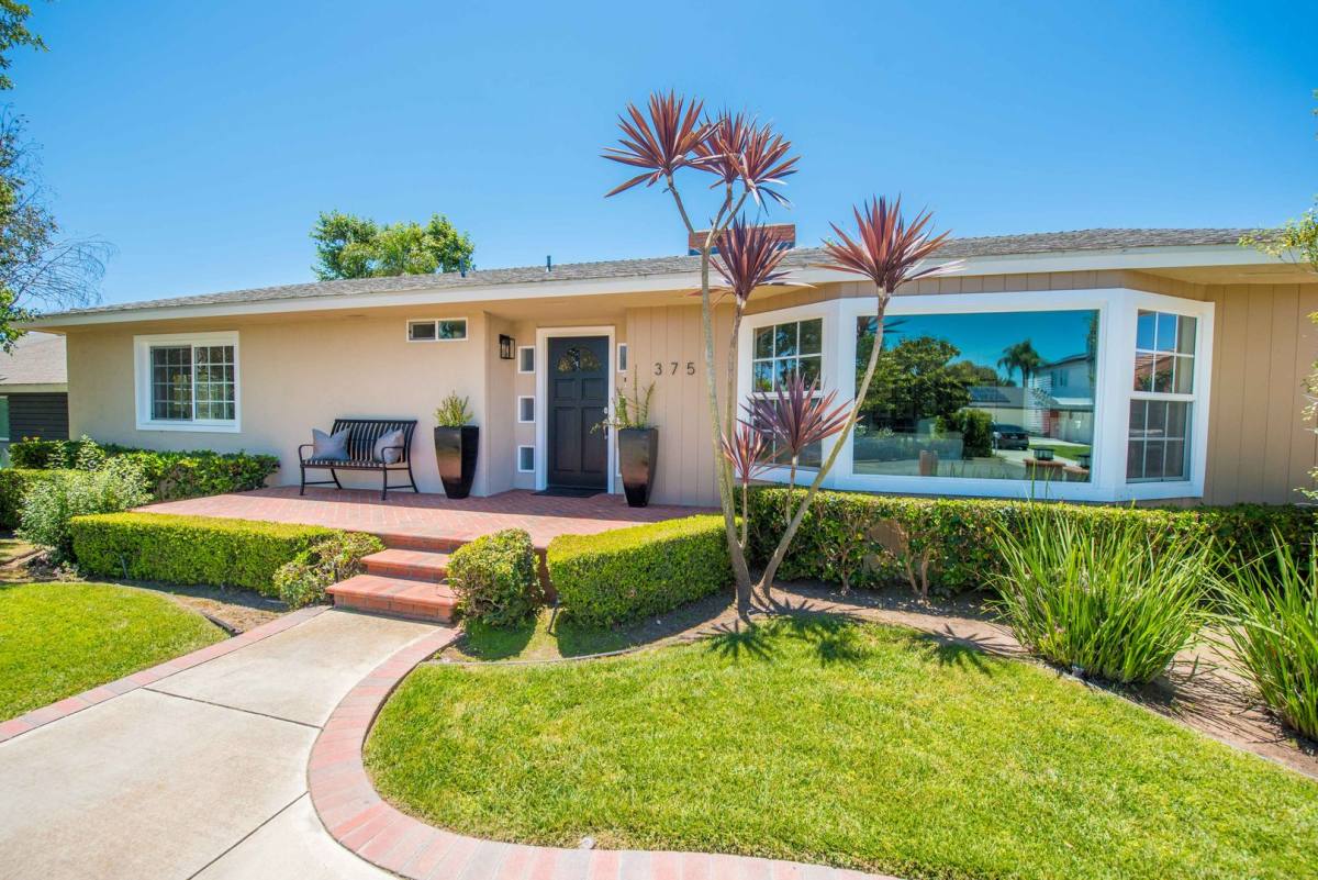 House for rent at 375 Vista Baya, Newport Beach, CA 92660