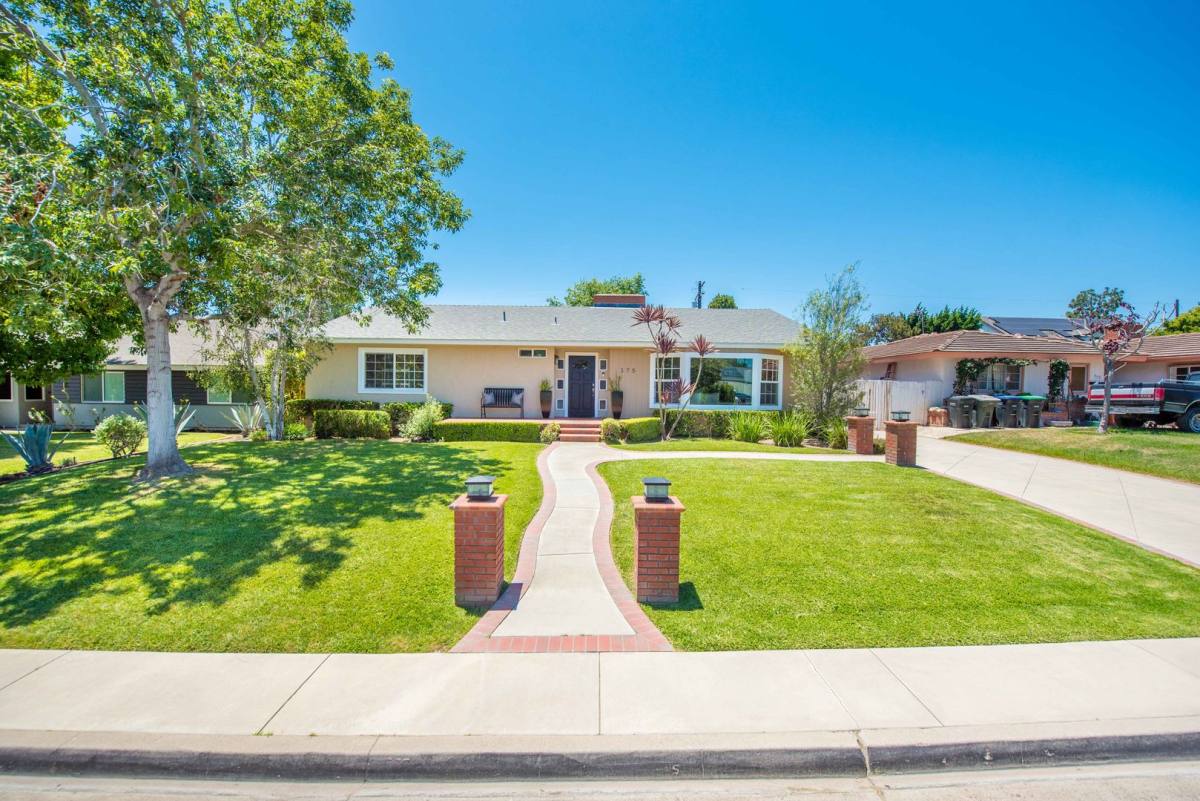 House for rent at 375 Vista Baya, Newport Beach, CA 92660