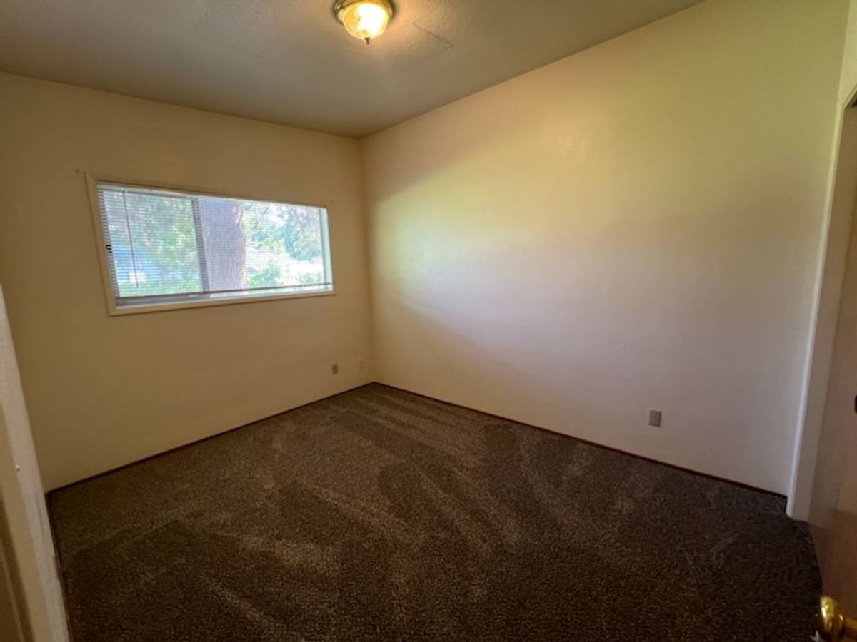 Apartment for rent at 531-571-B Dayton, East Wenatchee, WA 98802