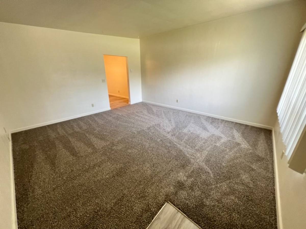 Apartment for rent at 531-571-B Dayton, East Wenatchee, WA 98802