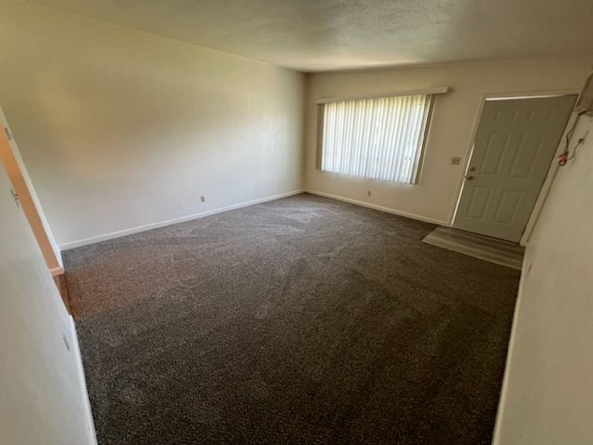 Apartment for rent at 531-571-B Dayton, East Wenatchee, WA 98802