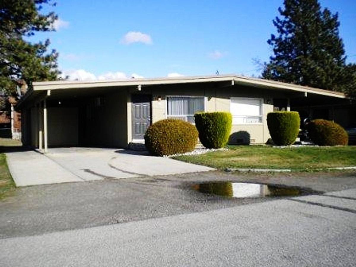 Apartment for rent at 531-571-B Dayton, East Wenatchee, WA 98802