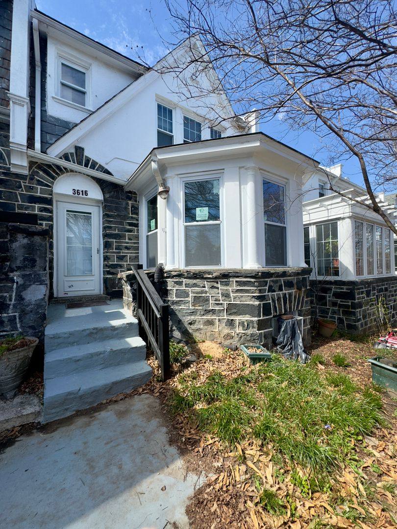 Townhouse for rent at 3616 Yolando Rd, Baltimore, MD 21218