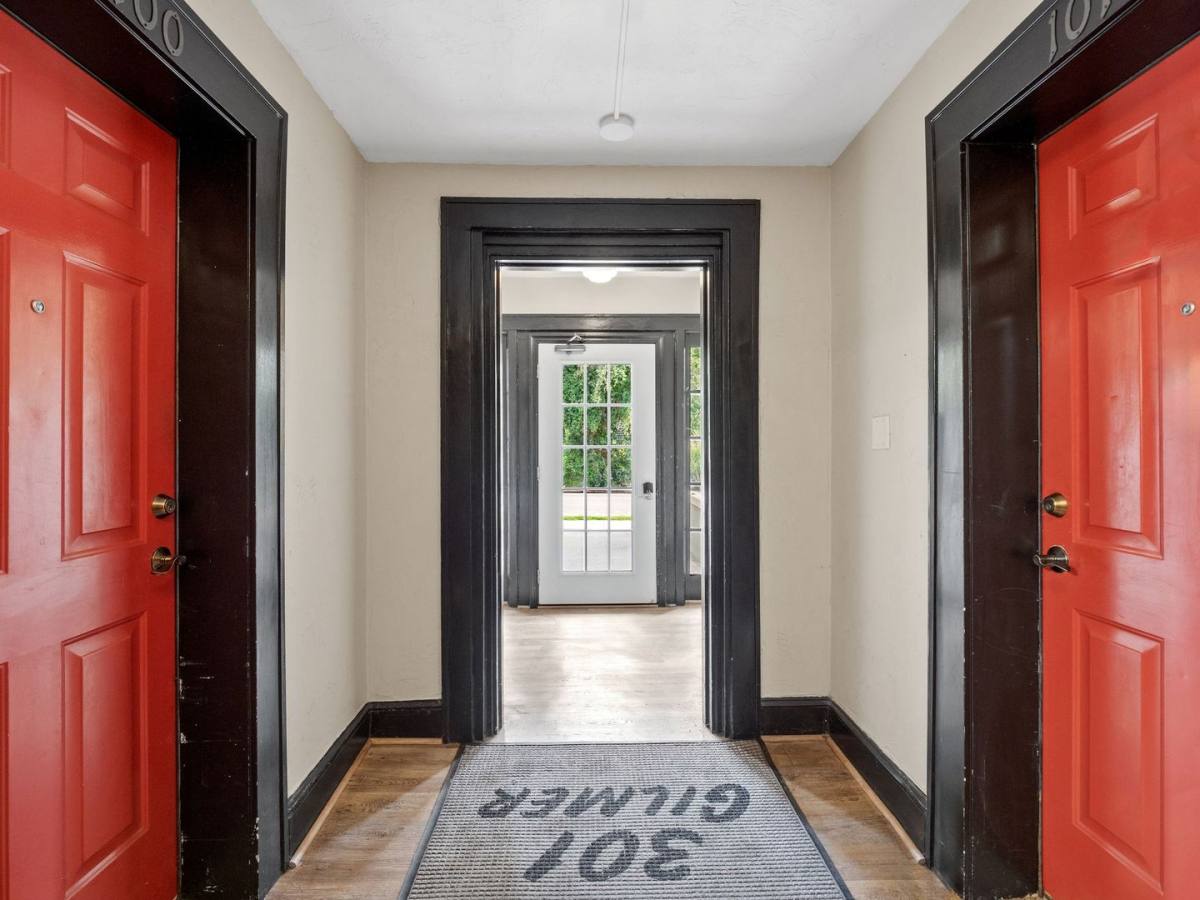 Apartment for rent at 301 Gilmer Ave NW, Roanoke, VA 24016