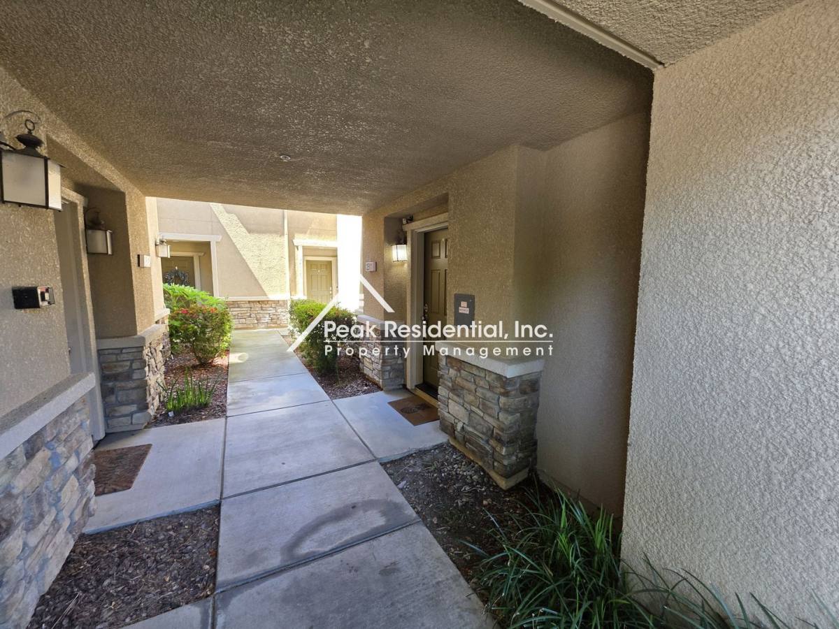 Condo for rent at 3301 N Park Dr, Sacramento, CA 95835