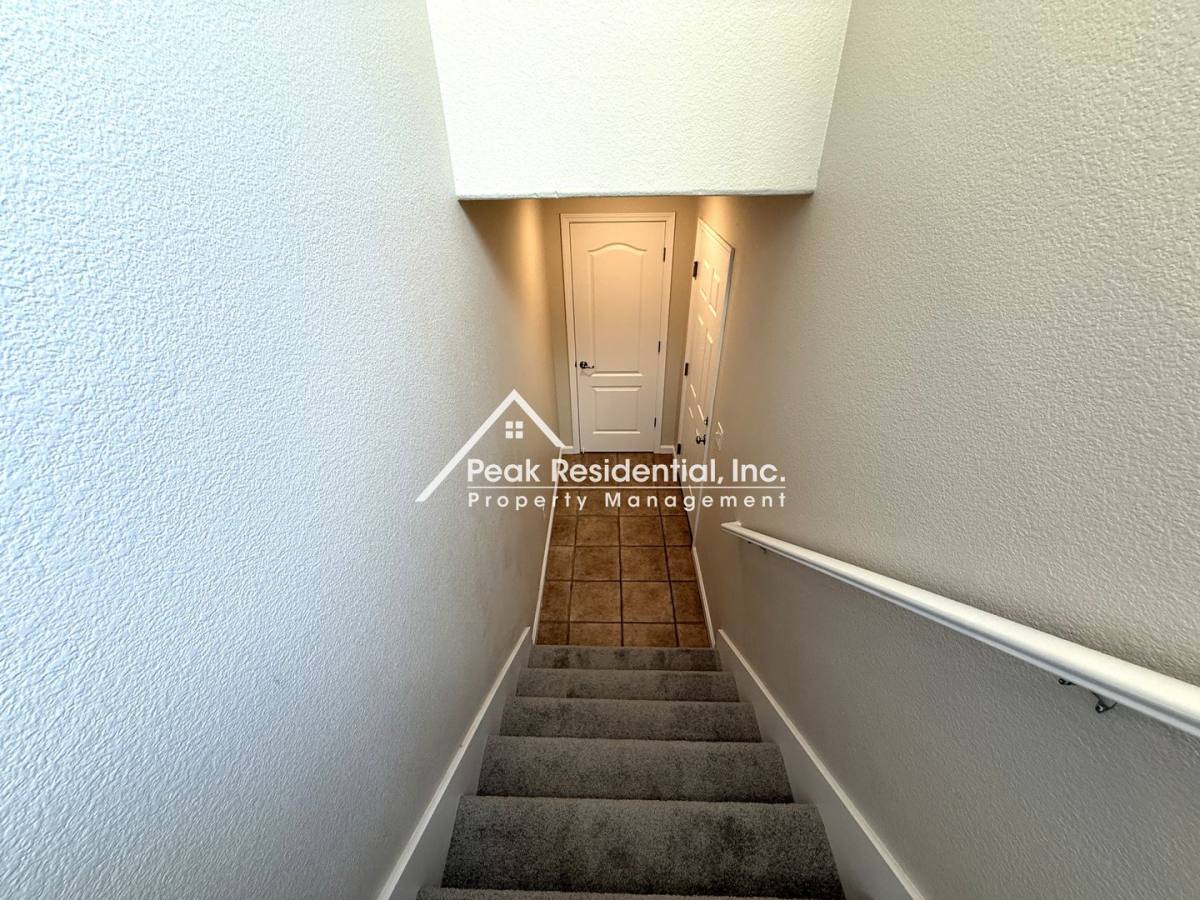 Condo for rent at 3301 N Park Dr, Sacramento, CA 95835