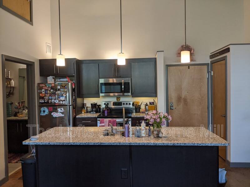 Apartment for rent at 1101 Hawthorne Lane, Charlotte, NC 28205