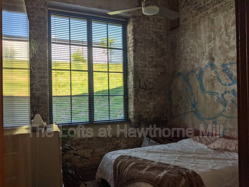 Apartment for rent at 1101 Hawthorne Lane, Charlotte, NC 28205