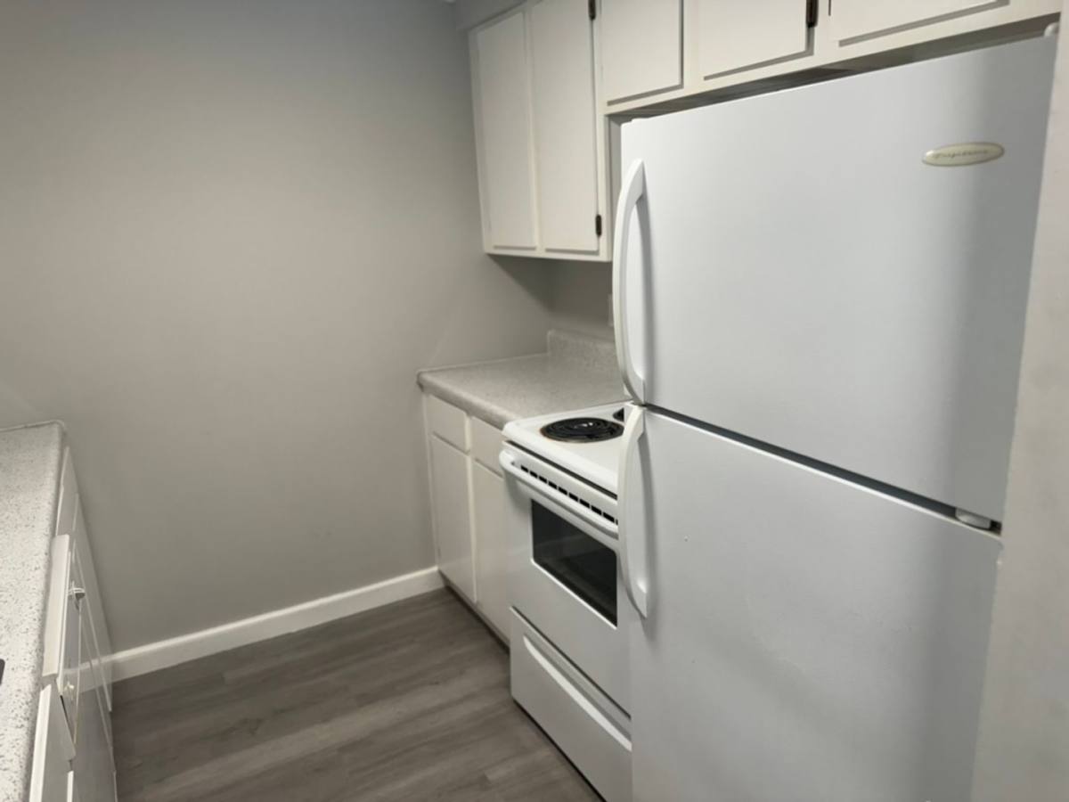 Apartment for rent at 951 Arkansas St, Lawrence, KS 66044