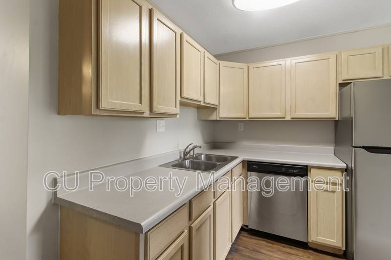 Apartment for rent at 1601 N Willow Rd, Urbana, IL 61801