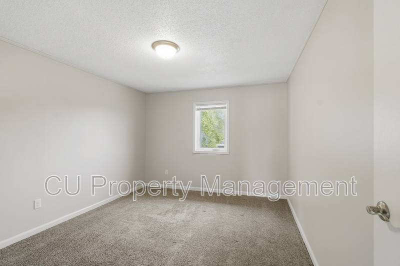 Apartment for rent at 1601 N Willow Rd, Urbana, IL 61801