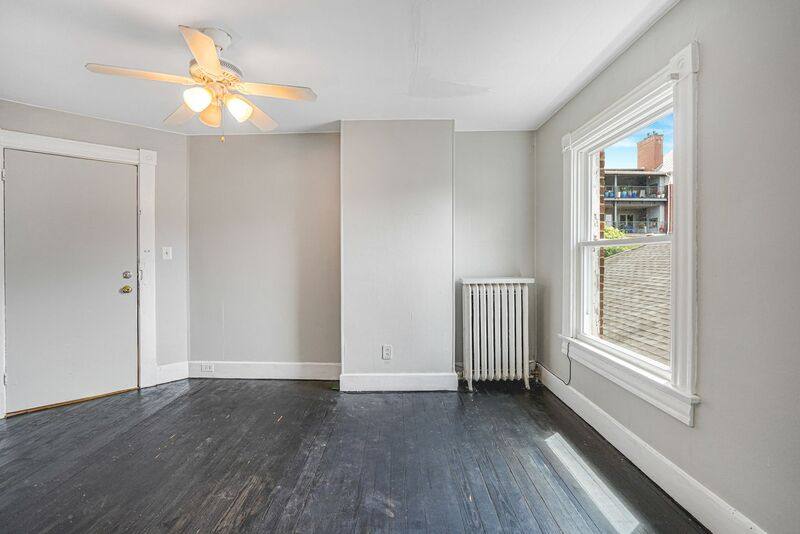 Apartment for rent at 1004 Prince Edward St, Fredericksburg, VA 22401