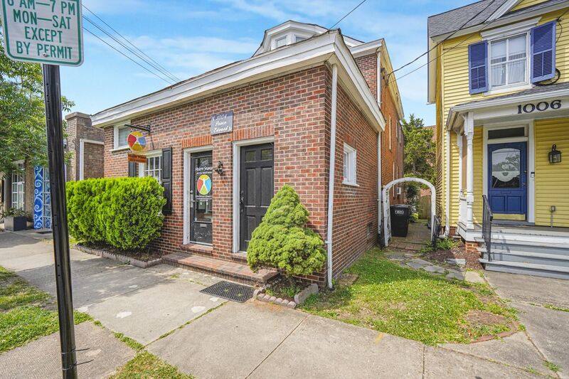 Apartment for rent at 1004 Prince Edward St, Fredericksburg, VA 22401