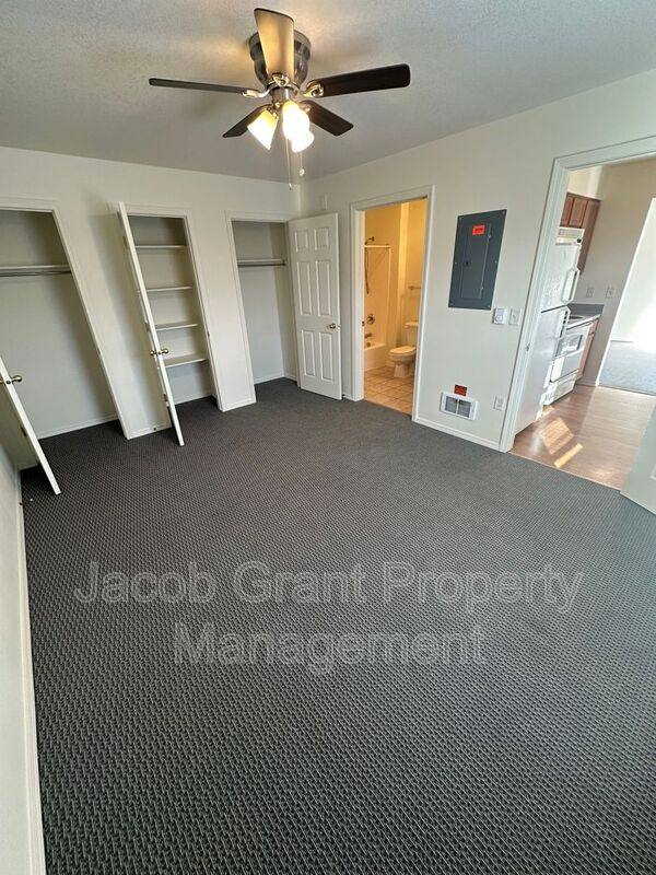Apartment for rent at 1378 Curlew Ave, Idaho Falls, ID 83406