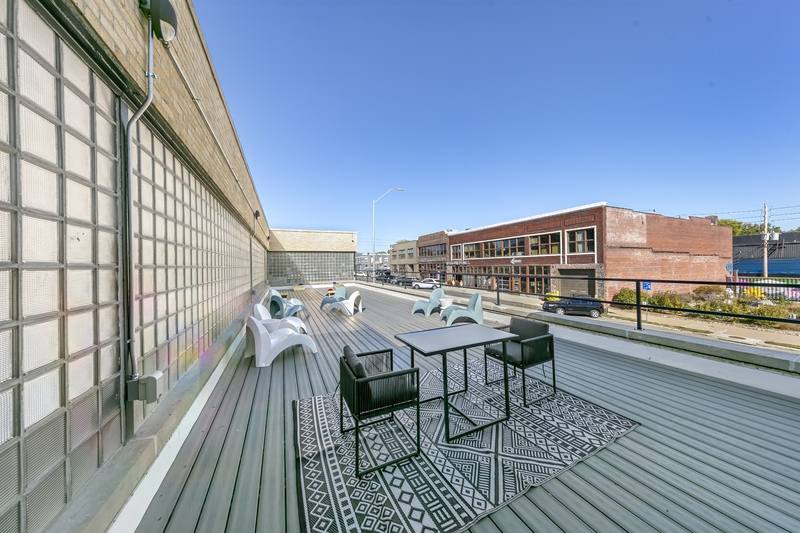 Apartment for rent at 3130 Gillham Rd, Kansas City, MO 64109
