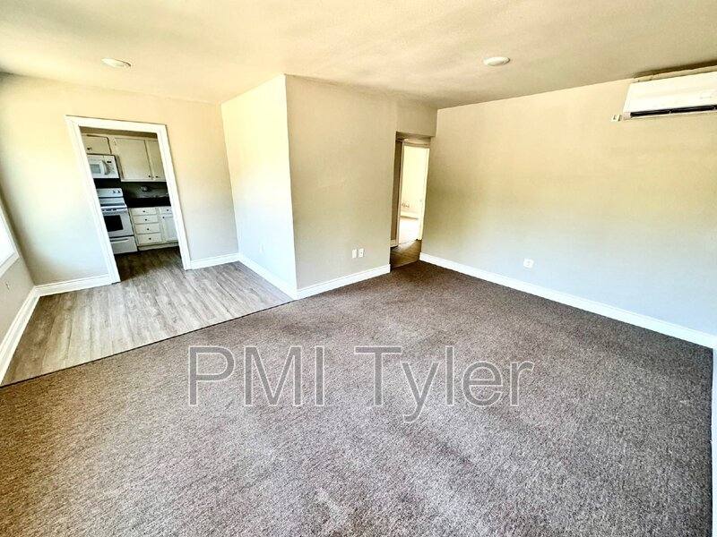 Apartment for rent at 1806 W Oakwood St, Tyler, TX 75702