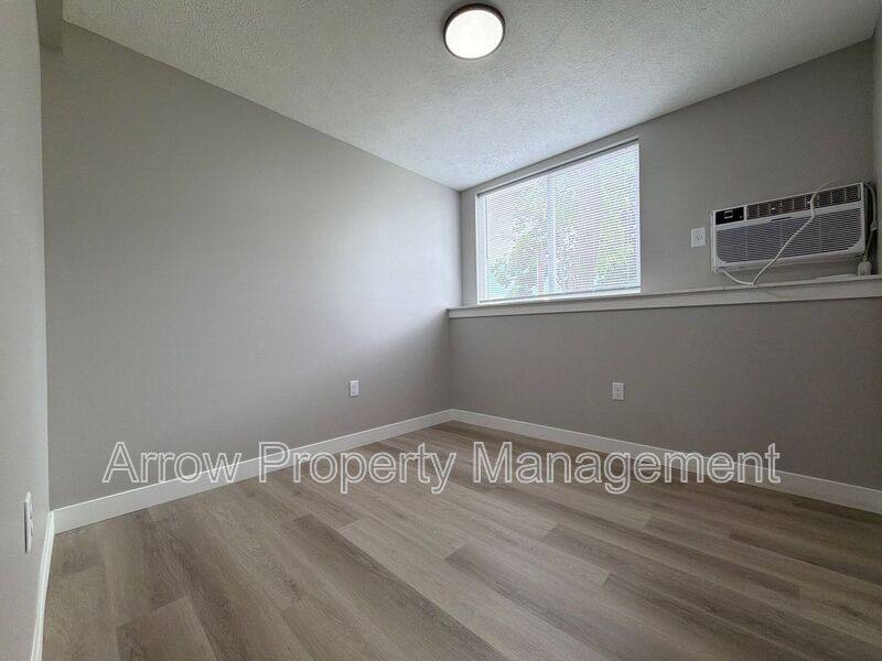 Apartment for rent at 877 N #26, Lincoln, NE 68503