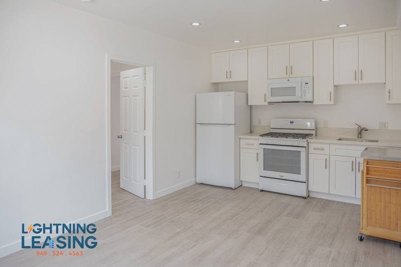 Apartment for rent at 1673 W Blvd, Los Angeles, CA 90019