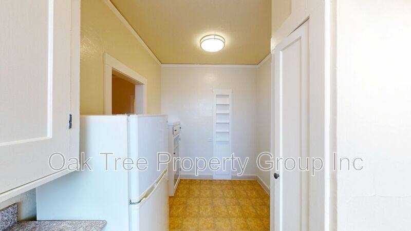 House for rent at 450 40th St, Oakland, CA 94609