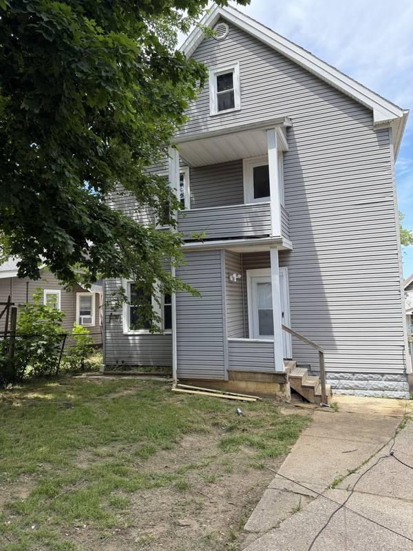 Apartment for rent at 10709 Fidelity Ave, Cleveland, OH 44111