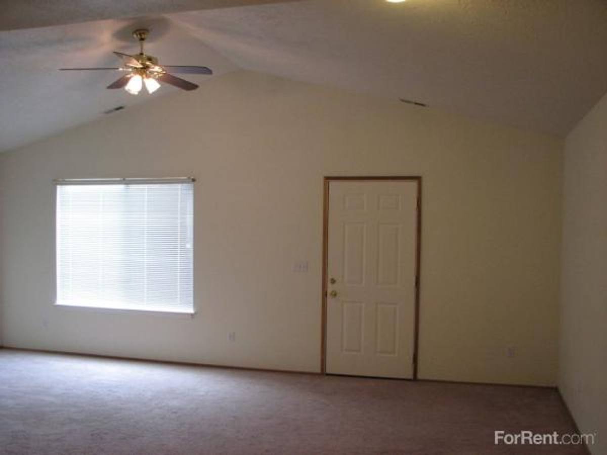 Apartment for rent at 955 S 5th W St, Mountain Home, ID 83647