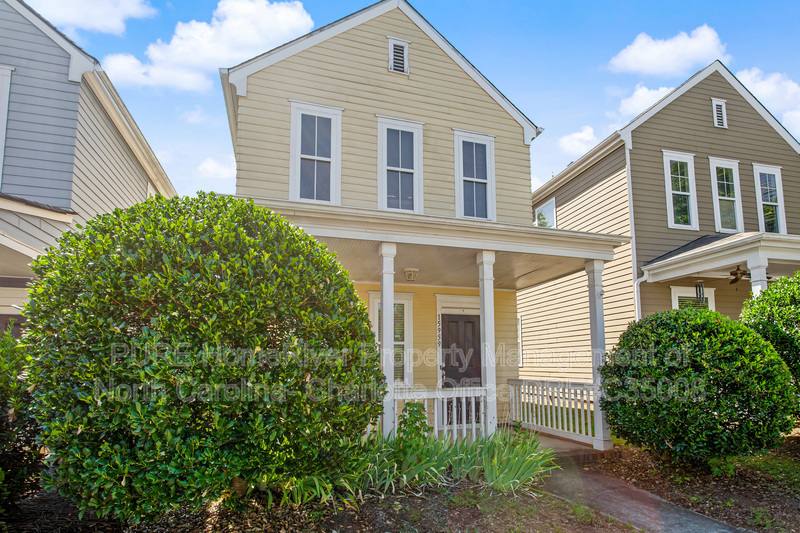 House for rent at 15959 Rose Glenn Lane, Davidson, NC 28036