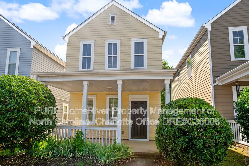 House for rent at 15959 Rose Glenn Lane, Davidson, NC 28036