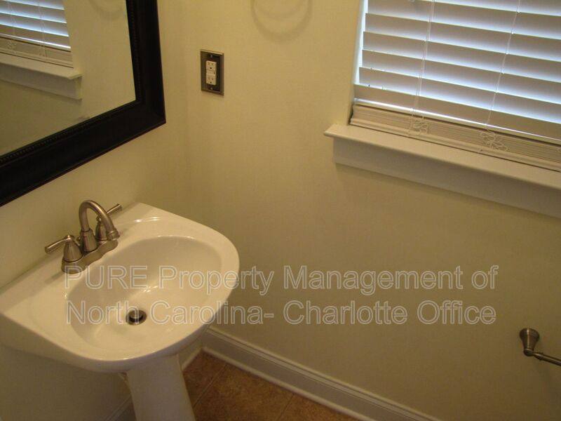 House for rent at 15959 Rose Glenn Lane, Davidson, NC 28036