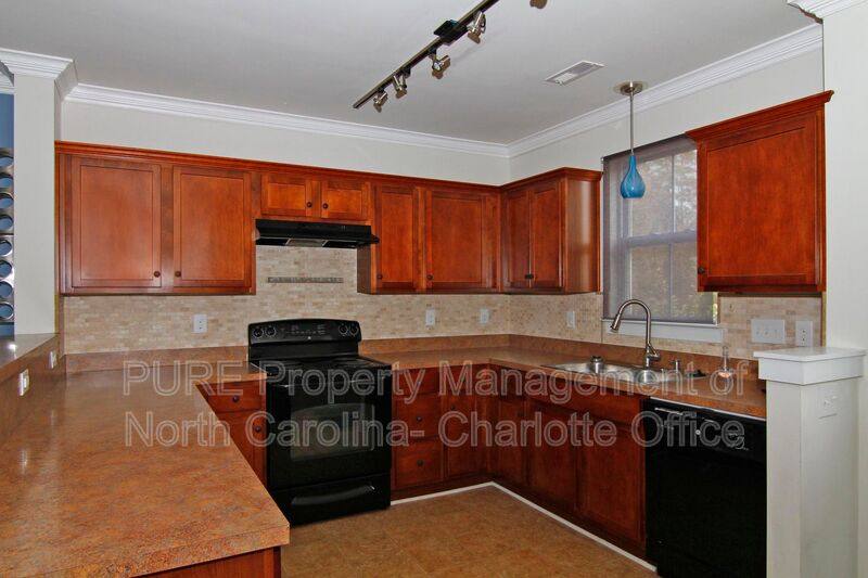 House for rent at 15959 Rose Glenn Lane, Davidson, NC 28036