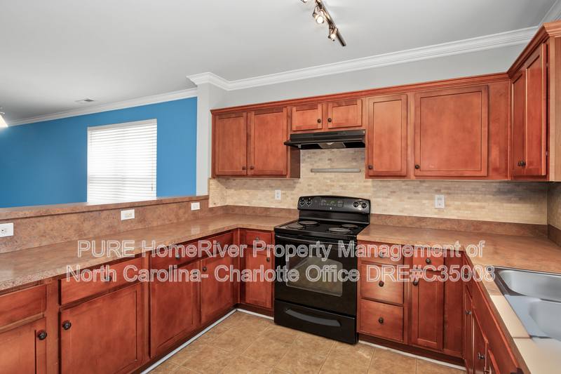 House for rent at 15959 Rose Glenn Lane, Davidson, NC 28036