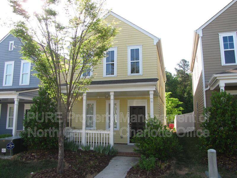 House for rent at 15959 Rose Glenn Lane, Davidson, NC 28036