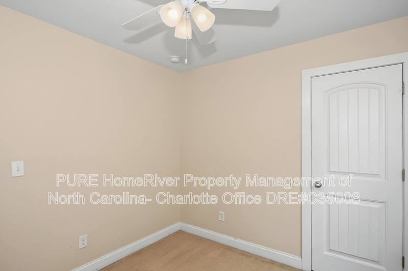 House for rent at 15959 Rose Glenn Lane, Davidson, NC 28036