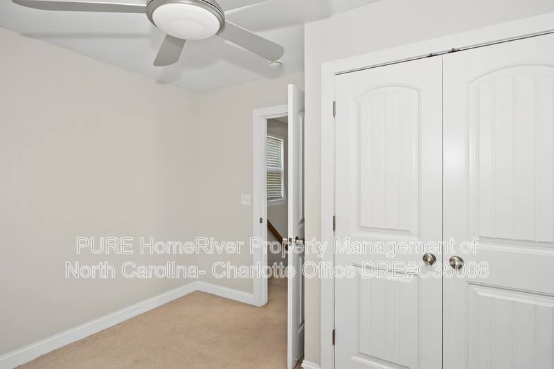 House for rent at 15959 Rose Glenn Lane, Davidson, NC 28036