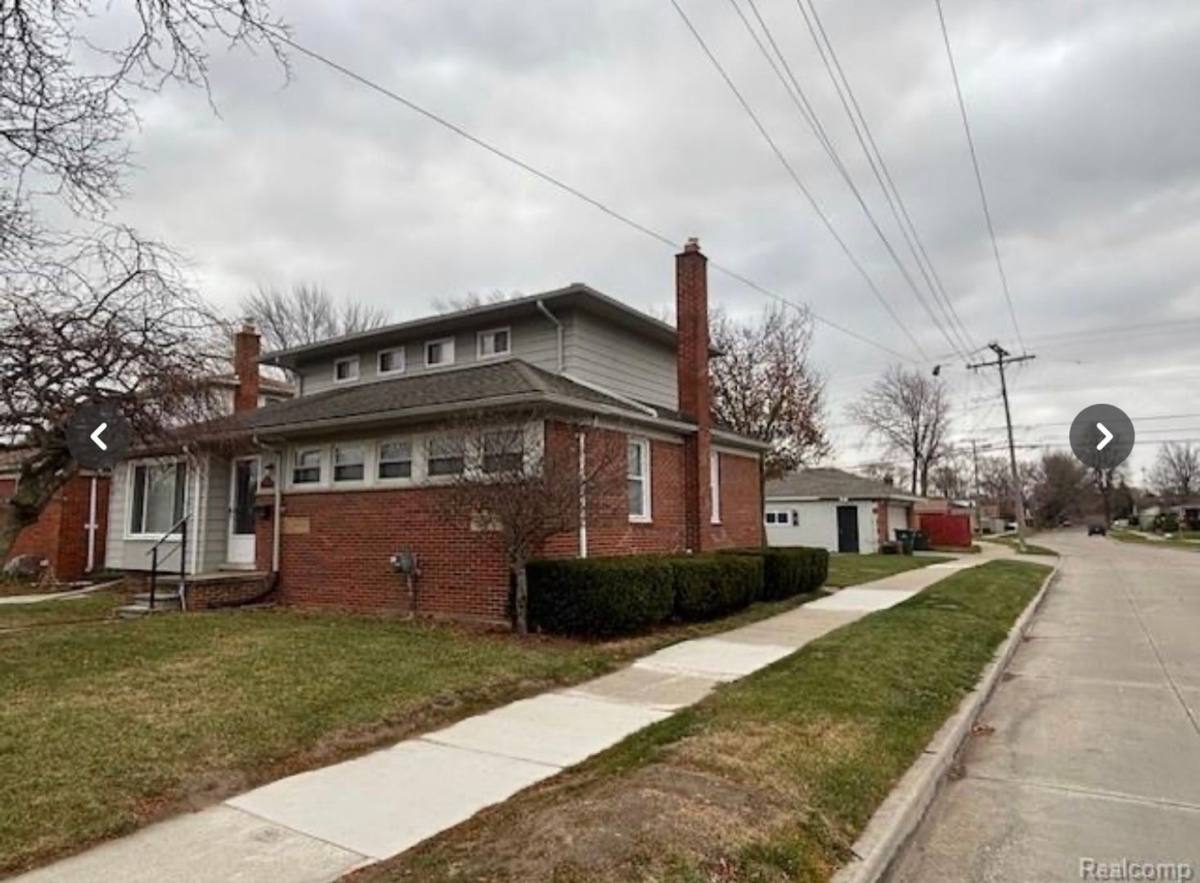 House for rent at 19806 Shady Lane Ave, Saint Clair Shores, MI 48080
