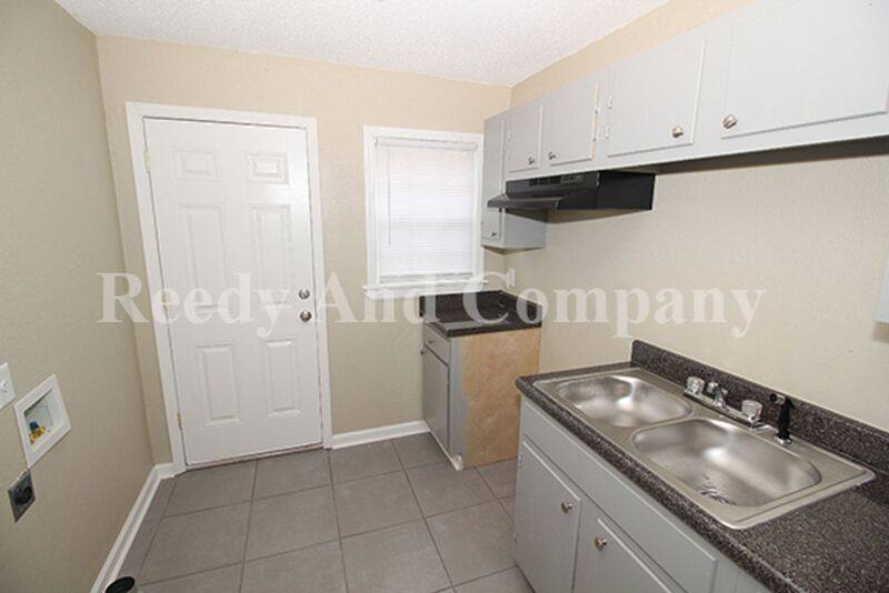 House for rent at 93 Eastview Dr, Memphis, TN 38111