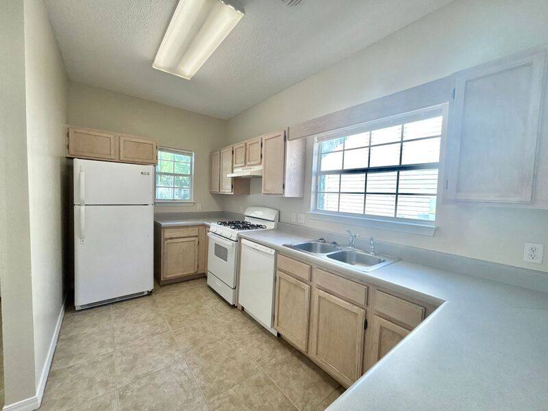 House for rent at 189 Wildflower Lane, Pensacola, FL 32514