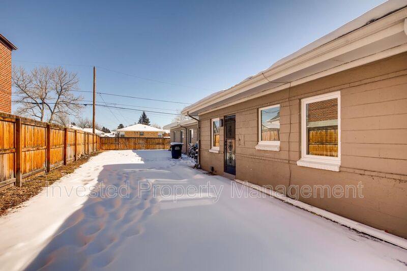 Apartment for rent at 3330 Cook St, Denver, CO 80205
