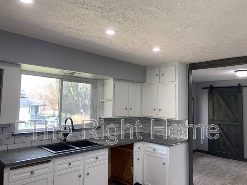 House for rent at 5628 S 51st Ave, Omaha, NE 68117
