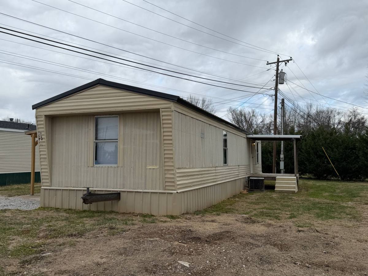 Apartment for rent at 133 Garland Way, Russellville, KY 42276