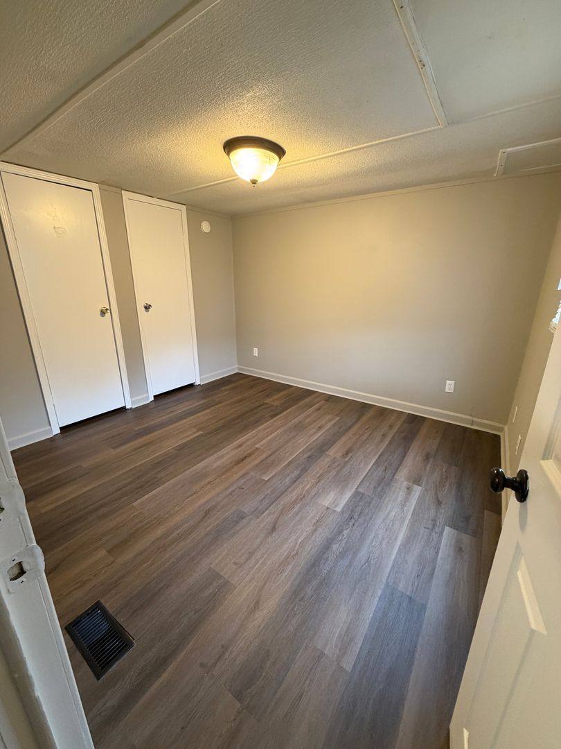 Apartment for rent at 133 Garland Way, Russellville, KY 42276