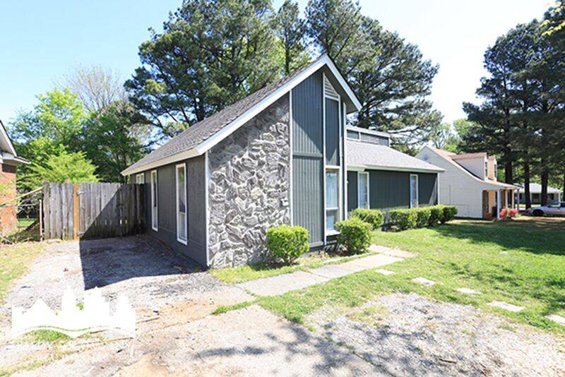 House for rent at 5104 Corkwood Dr, Memphis, TN 38127