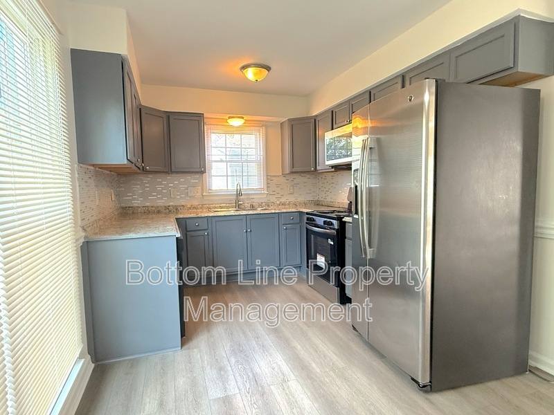 House for rent at 4013 Inglehurst Dr, Charlotte, NC 28273