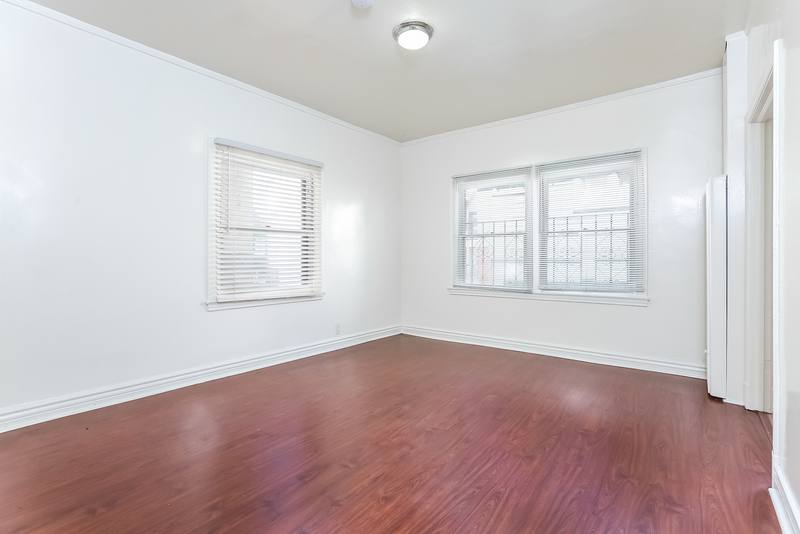 Apartment for rent at 21 Westminster Ave #104, Venice, CA 90291