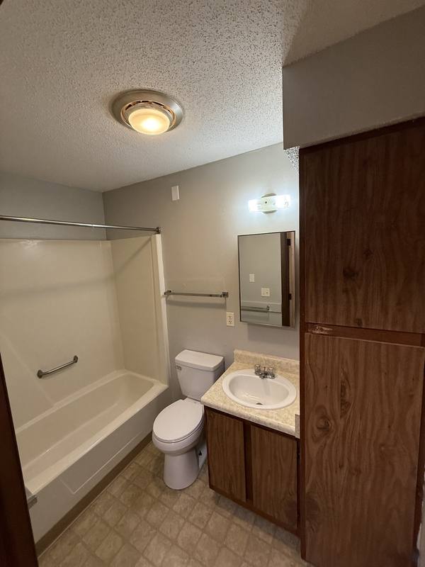 Apartment for rent at 725 S 11th St #21, Nevada, IA 50201