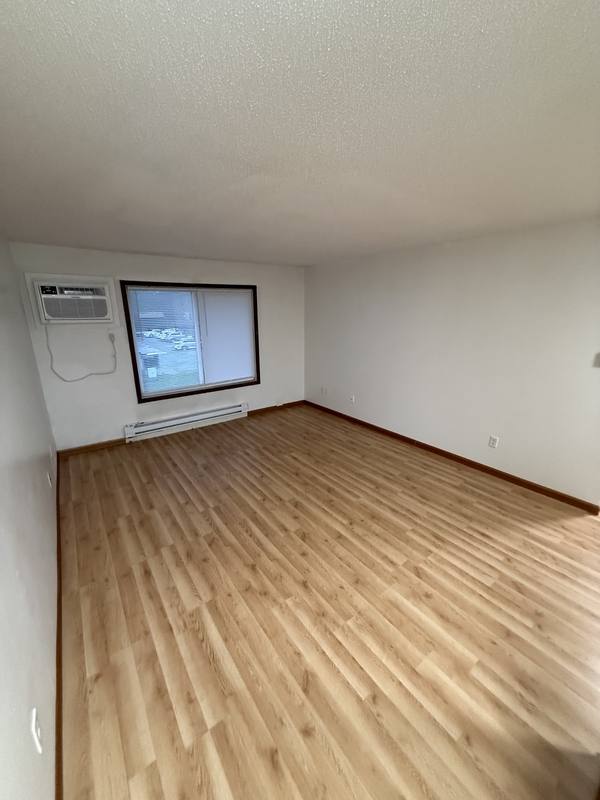 Apartment for rent at 725 S 11th St #21, Nevada, IA 50201