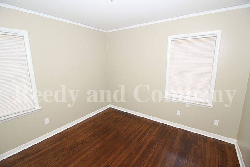 House for rent at 1749 S Perkins Rd, Memphis, TN 38117