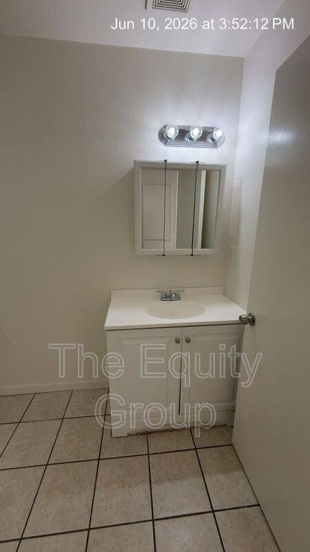 Apartment for rent at 569 N Elmwood Ave #8, Lindsay, CA 93247