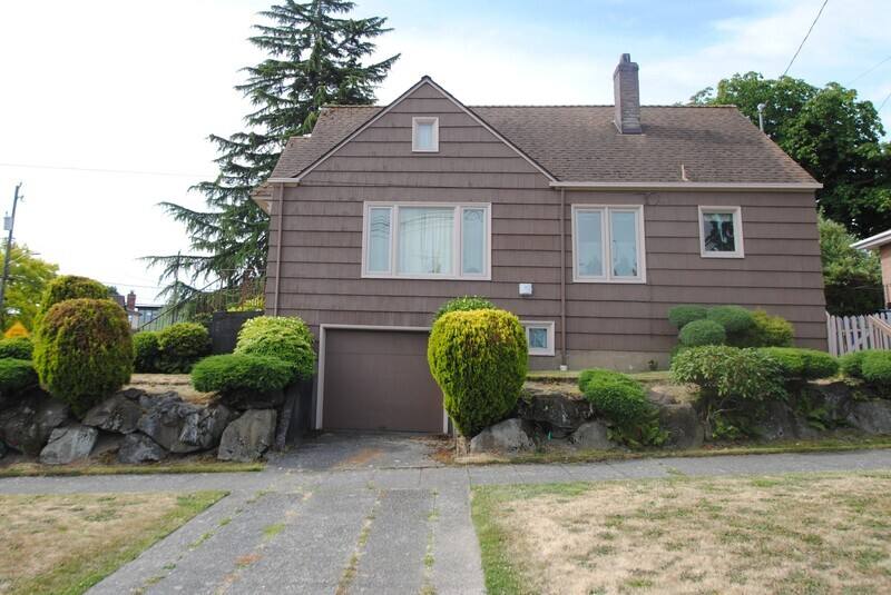 House for rent at 2801 18th Ave S, Seattle, WA 98144