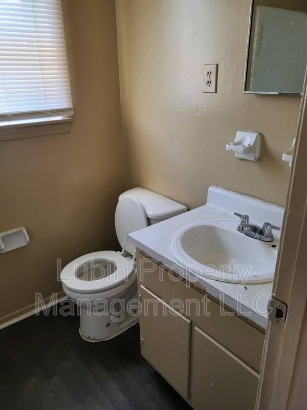 House for rent at 665 Whiterock Ave, Memphis, TN 38109